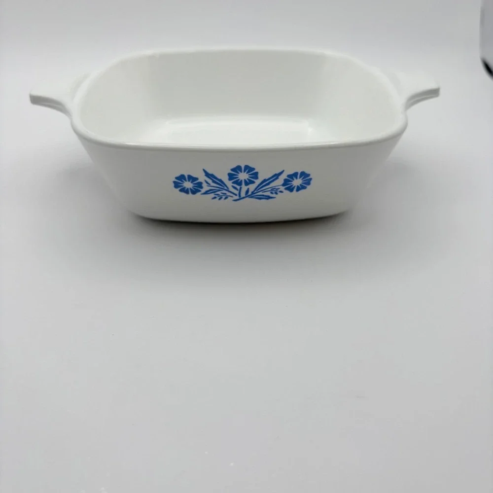 Corning Ware Petite Pan White Blue Cornflower P-41 No Lid Made in USA